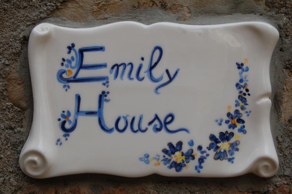 ホテルEmily House Montecerboli エクステリア 写真