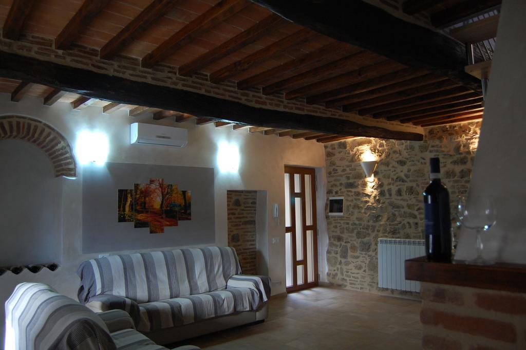 ホテルEmily House Montecerboli エクステリア 写真